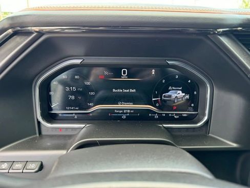 Used 2025 GMC Sierra 1500 AT4 w/ AT4 Premium Package AWD/4WD image 15