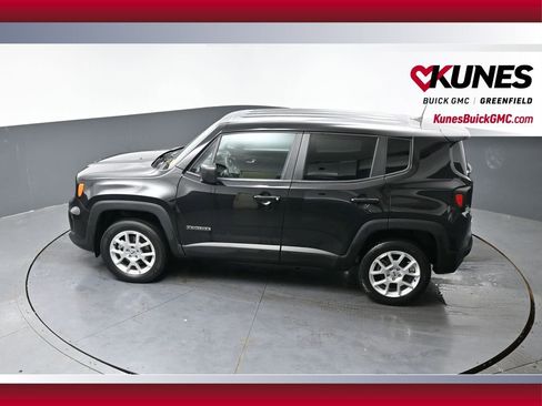 Used 2023 Jeep Renegade Latitude image 41
