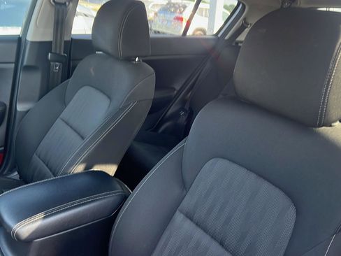 Used 2021 Kia Sportage LX FWD image 9