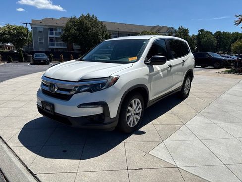 Used 2019 Honda Pilot LX image 3