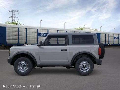 New 2026 Ford Bronco 2-Door AWD/4WD image 3