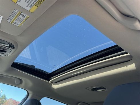 Used 2020 Subaru Outback Limited image 22