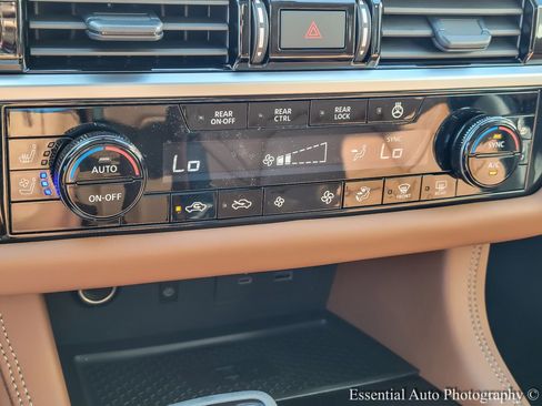 New 2025 Nissan Pathfinder Platinum w/ Cargo Package image 17