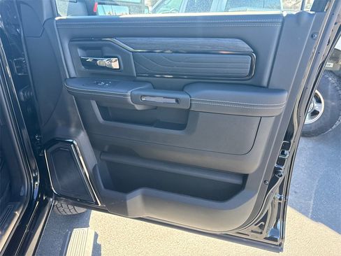 New 2026 RAM 3500 Limited image 18