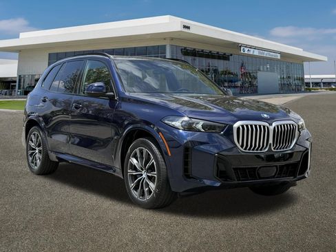 Certified 2024 BMW X5 sDrive40i w/ M Sport Package RWD image 2
