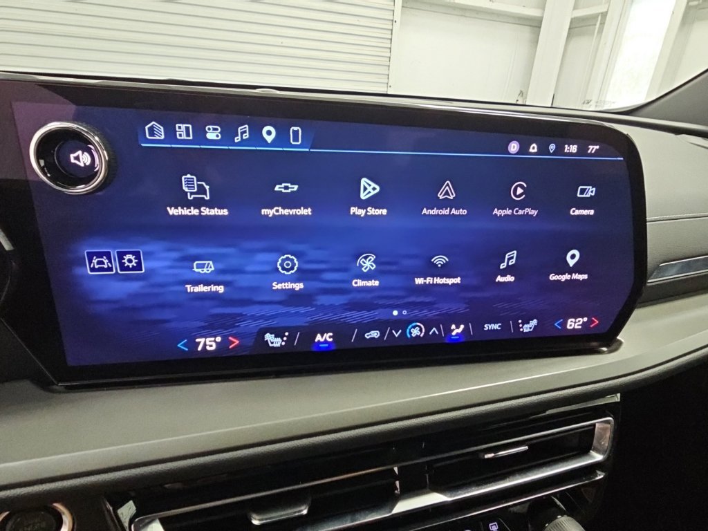Certified 2026 Chevrolet Traverse LT FWD image 15