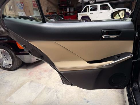 Used 2014 Lexus IS 350 AWD w/ Navigation Package image 31