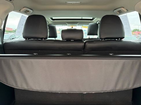Used 2013 Toyota RAV4 XLE FWD image 32