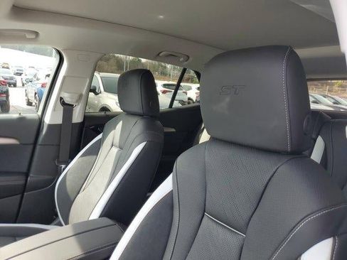 New 2026 Buick Envision Sport Touring image 19