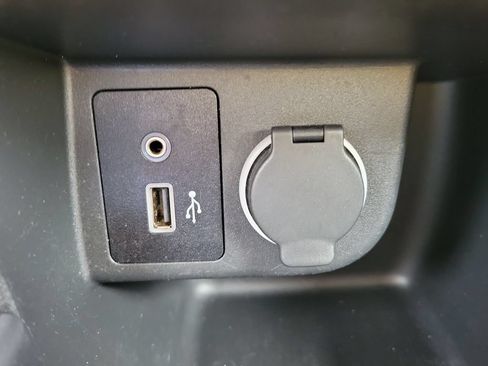 Used 2024 Nissan Kicks S FWD image 37