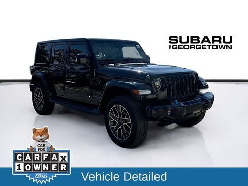 Used 2022 Jeep Wrangler Unlimited Sahara image 1