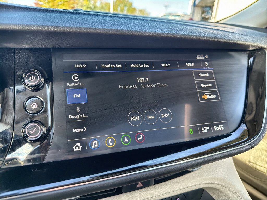 Used 2022 Buick Envision Avenir w/ Technology Package II FWD image 22