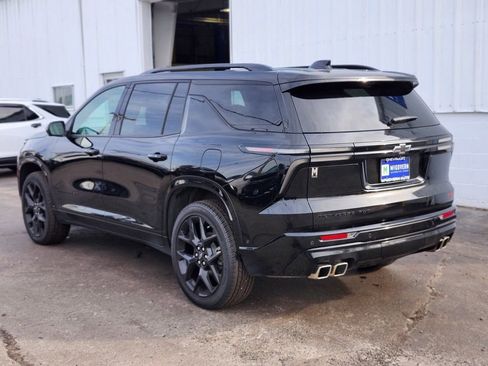 Used 2024 Chevrolet Traverse RS AWD/4WD image 3
