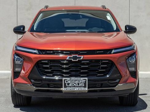 Used 2024 Chevrolet Trax ACTIV w/ Driver Confidence Package FWD image 2