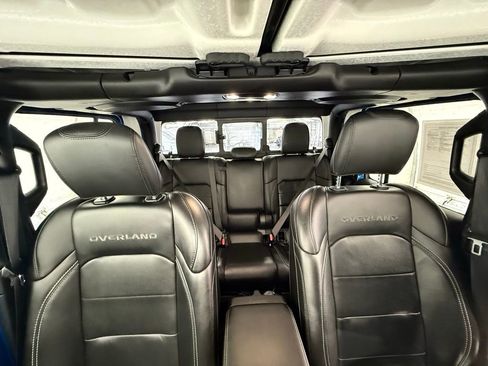 Used 2021 Jeep Gladiator Overland w/ Uconnect 4C Nav & Sound Group image 31