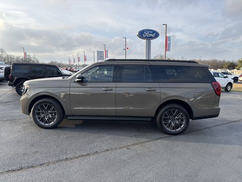 New 2026 Ford Expedition Max Platinum w/ Stealth Appearance Package image 8