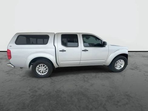 Used 2016 Nissan Frontier SV w/ SV Value Truck Package RWD image 10