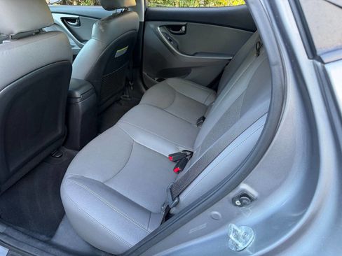 Used 2012 Hyundai Elantra Limited w/ Technology Pkg 5 FWD image 15