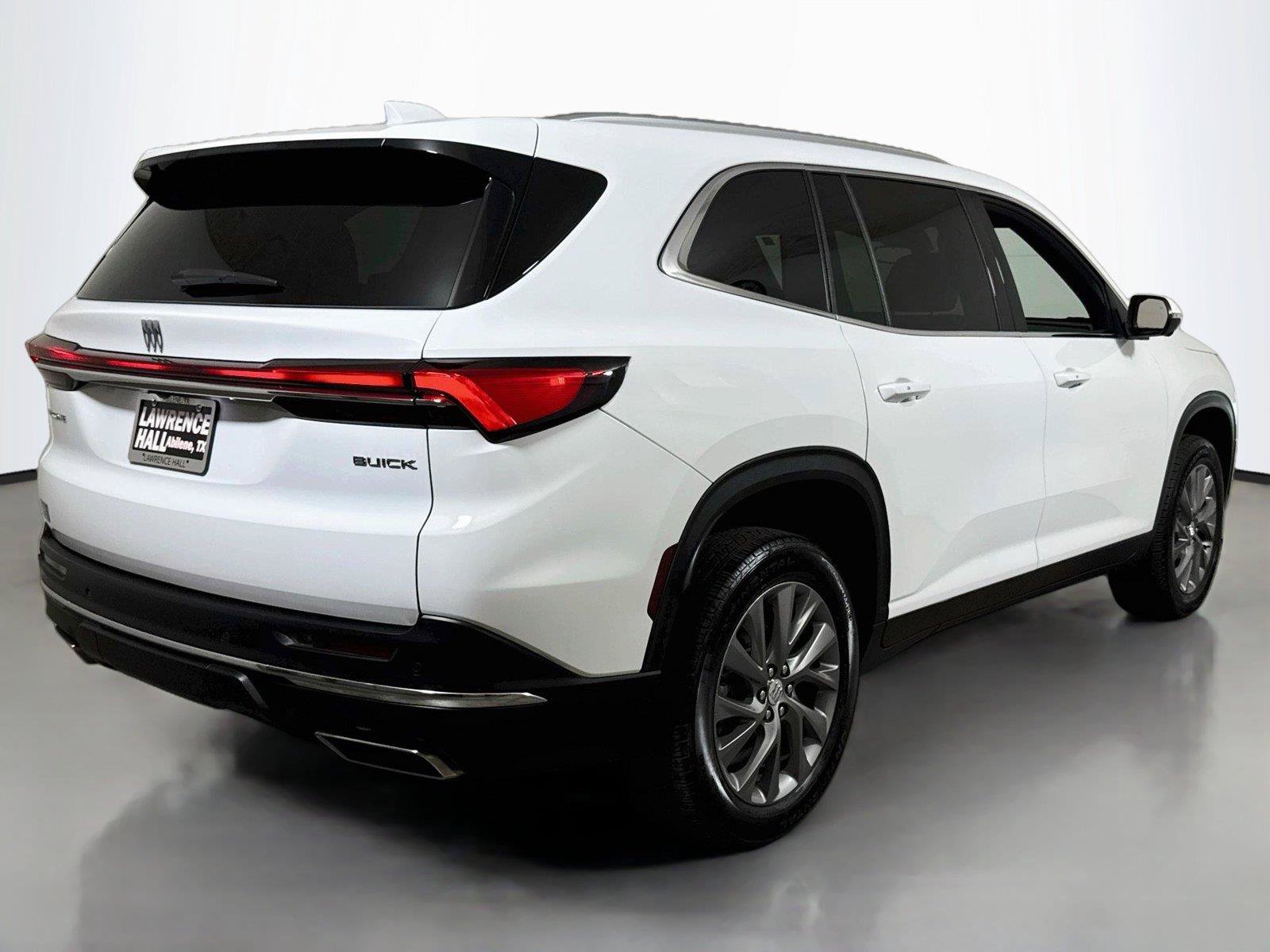 Certified 2026 Buick Enclave Preferred FWD image 4