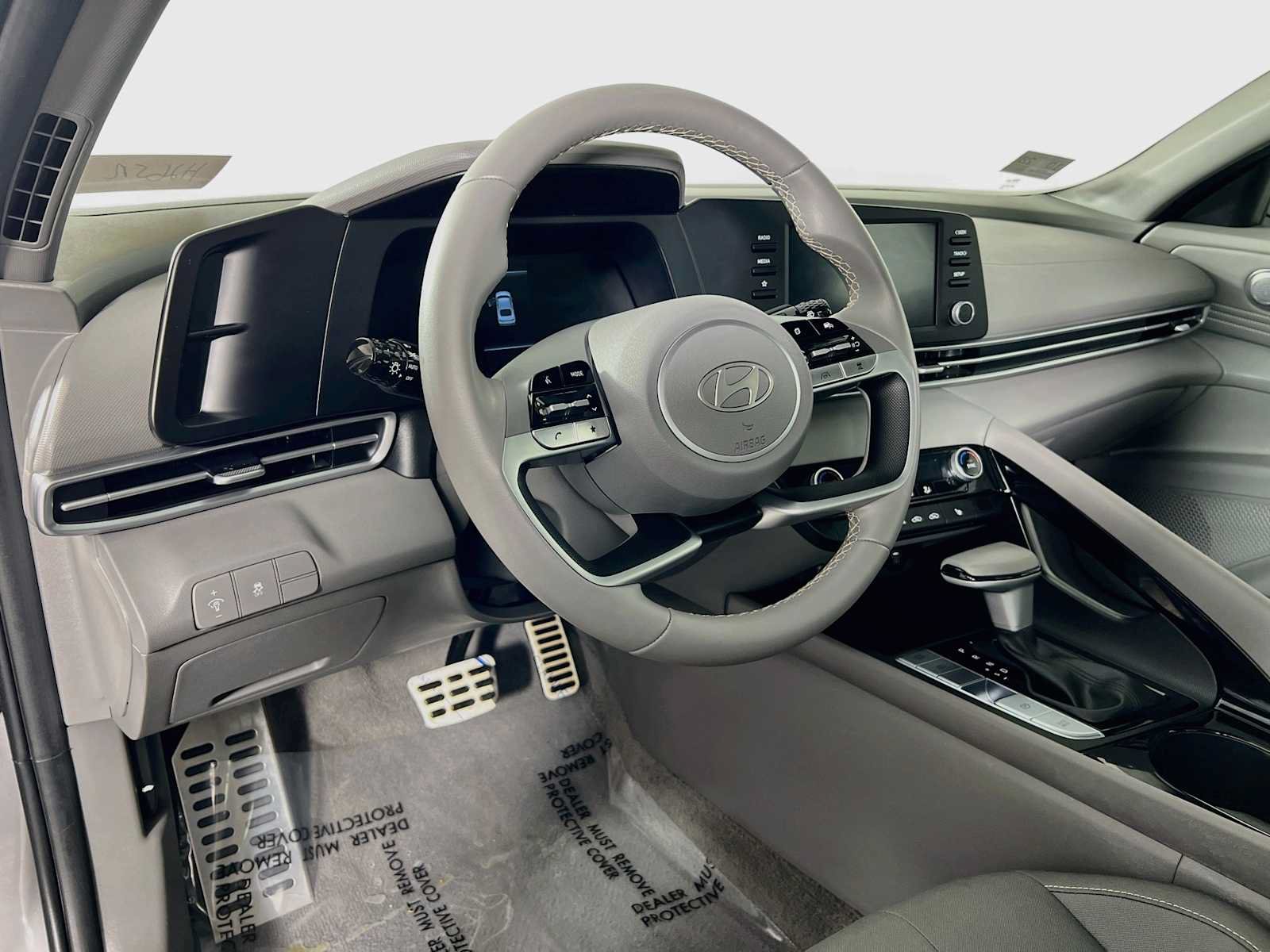 Certified 2026 Hyundai Elantra SEL Sport FWD image 9