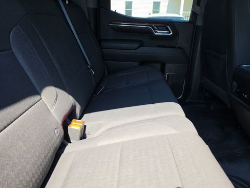 Certified 2024 Chevrolet Silverado 1500 LT Trail Boss w/ Convenience Package II AWD/4WD image 28