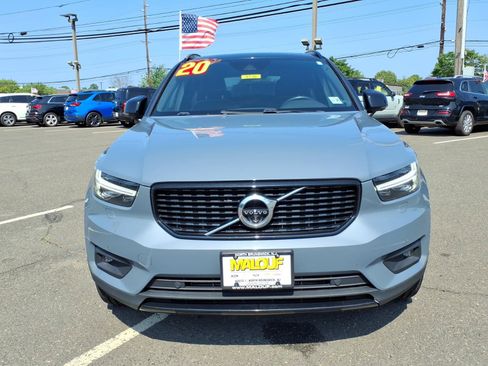 Used 2020 Volvo XC40 T5 R-Design w/ Protection Package AWD/4WD image 2