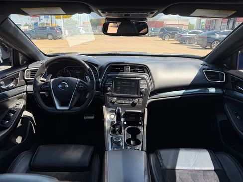 Used 2019 Nissan Maxima SR w/ Premium Package FWD image 19