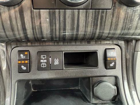 Used 2014 Chevrolet Traverse LT image 20