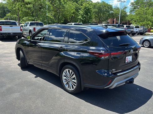 Used 2026 Toyota Highlander Platinum AWD/4WD image 20