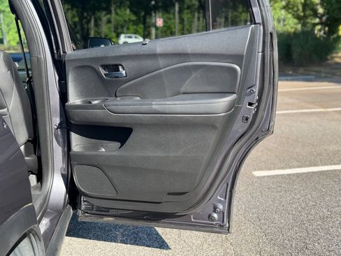 Used 2021 Honda Passport EX-L image 17