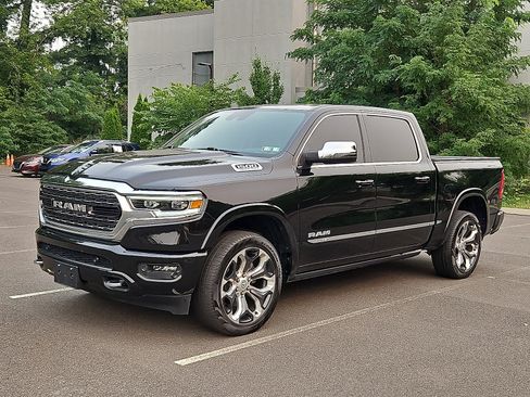 Used 2024 RAM 1500 Limited AWD/4WD image 3