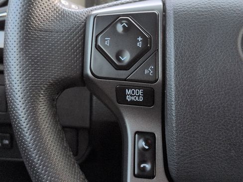 Used 2020 Toyota Tacoma TRD Off-Road AWD/4WD image 21