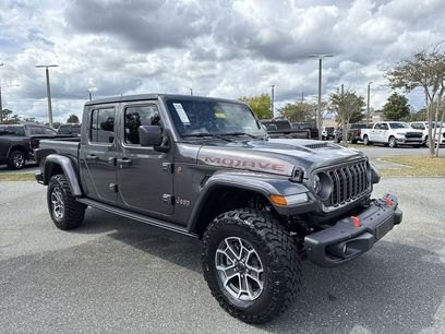 New 2025 Jeep Gladiator Mojave w/ Steel Bumper Group