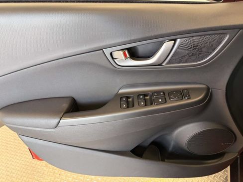 Used 2019 Hyundai Kona Ultimate FWD image 19
