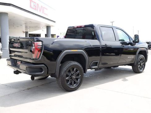 New 2026 GMC Sierra 2500 AT4 w/ Technology Package AWD/4WD image 6