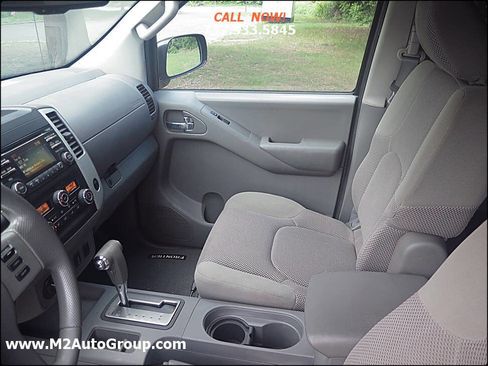 Used 2013 Nissan Frontier SV w/ SV Value Truck Pkg image 13