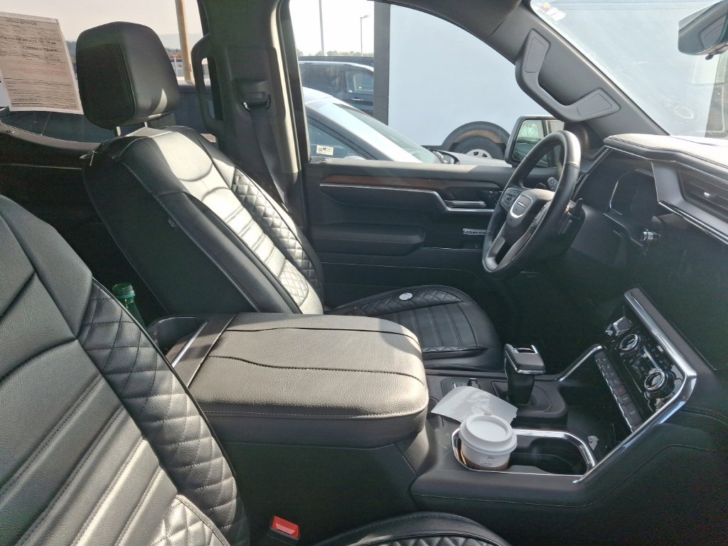 Certified 2026 GMC Sierra 1500 Denali w/ Technology Package AWD/4WD image 12