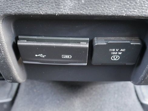 Used 2019 Jeep Cherokee Trailhawk w/ Comfort/Convenience Group AWD/4WD image 50