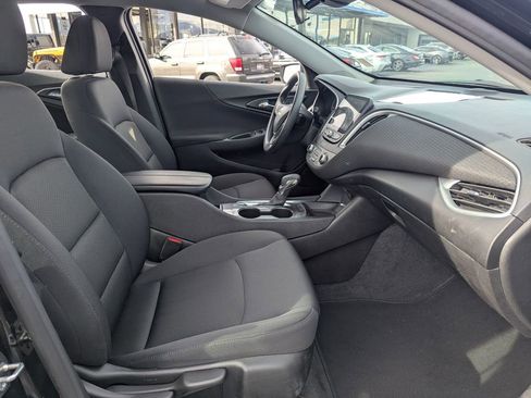 Used 2024 Chevrolet Malibu LT image 33