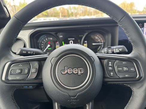 Used 2025 Jeep Wrangler Unlimited Sport S 4xe image 10