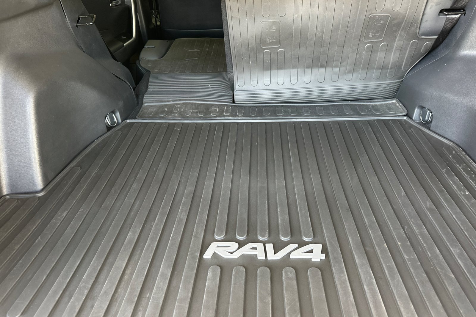 Certified 2024 Toyota RAV4 XLE Premium AWD/4WD image 14