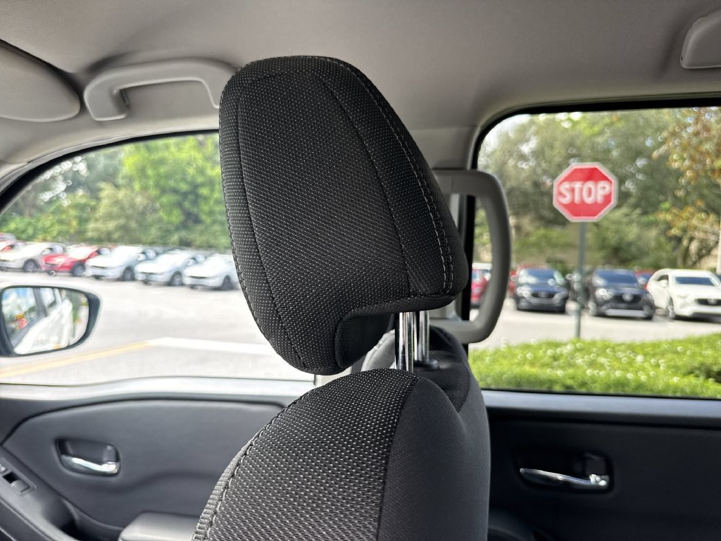Used 2022 Nissan Frontier SV AWD/4WD image 16