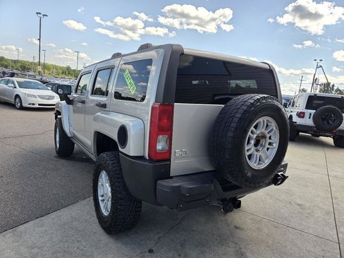 Used 2008 HUMMER H3 Luxury AWD/4WD image 7