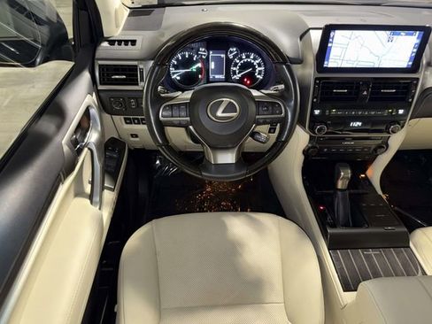 Certified 2023 Lexus GX 460 Premium w/ Premium Package AWD/4WD image 4