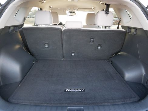 Used 2019 Hyundai Tucson Value w/ Cargo Package image 18