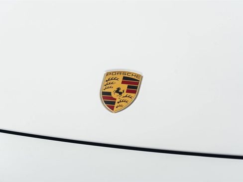 Used 2023 Porsche Cayenne Platinum Edition image 23