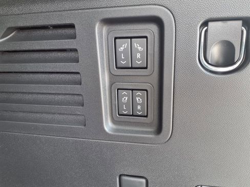 New 2026 Buick Enclave Sport Touring w/ Power Package image 24