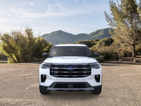 New 2026 Ford Explorer Active w/ Active Comfort Package RWD image 9