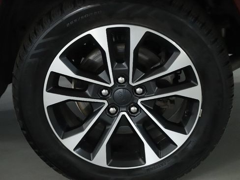 Used 2021 Jeep Grand Cherokee L Overland w/ Luxury Tech Group IV AWD/4WD image 43