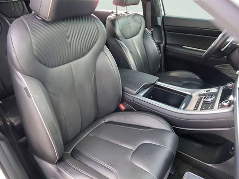 Used 2023 Hyundai Palisade Calligraphy image 33